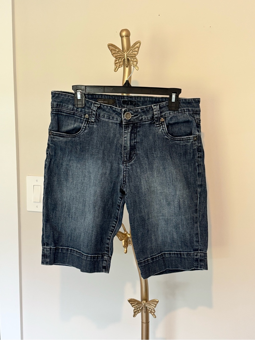 KUT From The Kloth Natalie Bermuda Shorts Sz 10 Dark Wash Denim Mid Rise - Picture 2 of 9